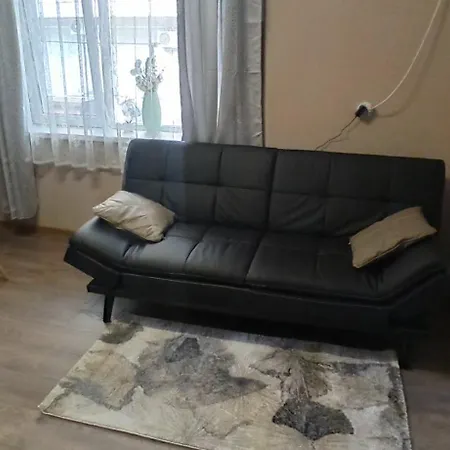 דירה Aпартамент габи - център , тихо място , паркинг, Cash Only סטרה זגורה
