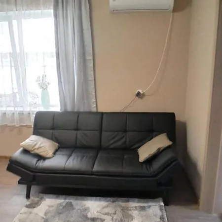 Apartment Aпартамент габи - център , тихо място , паркинг, Cash Only