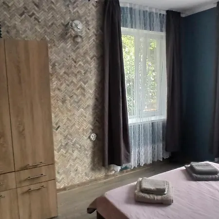 شقة Aпартамент габи - център , тихо място , паркинг, Cash Only *