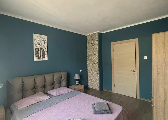 Aпартамент габи - център , тихо място , паркинг, Cash Only Appartement Stara Zagora